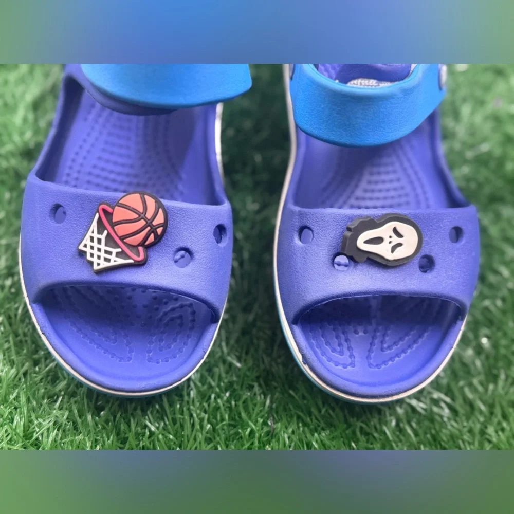 CROCS good preowned
